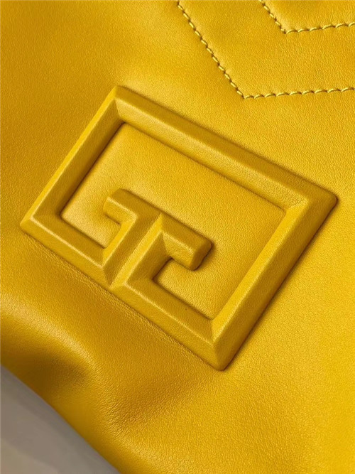 givenchy bag - Image 5