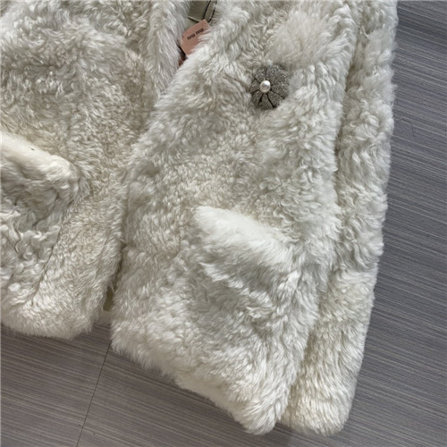 miu miu faux fur coat - Image 4