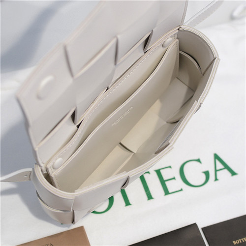 bottega veneta the belt cassette bag - Image 5