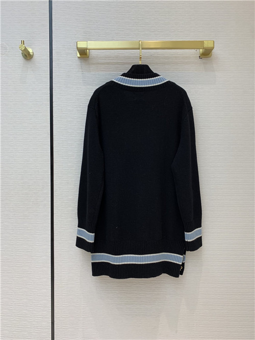 burberry Brown Reese V-Neck Sweater - Image 2