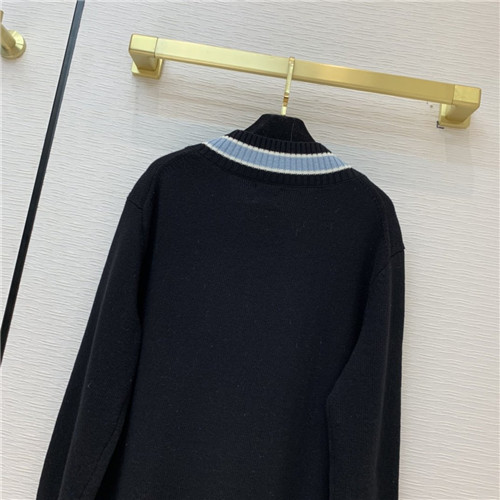 burberry Brown Reese V-Neck Sweater - Image 4