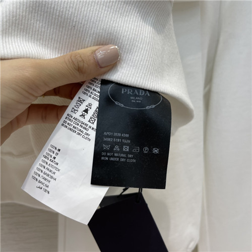 Prada sports suit - Image 8