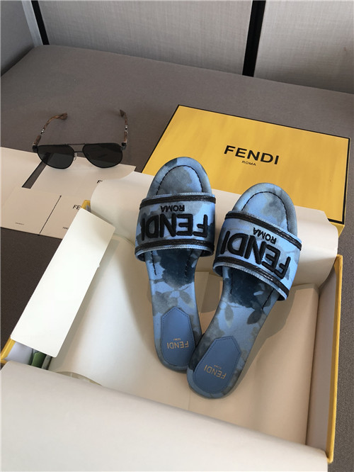 fendi slippers sandals - Image 4
