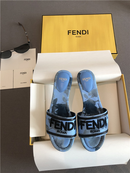 fendi slippers sandals - Image 2