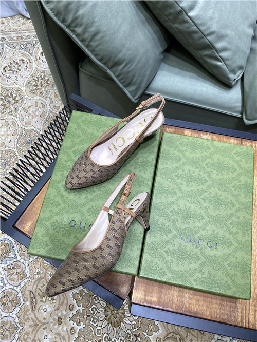 gucci gg sandals