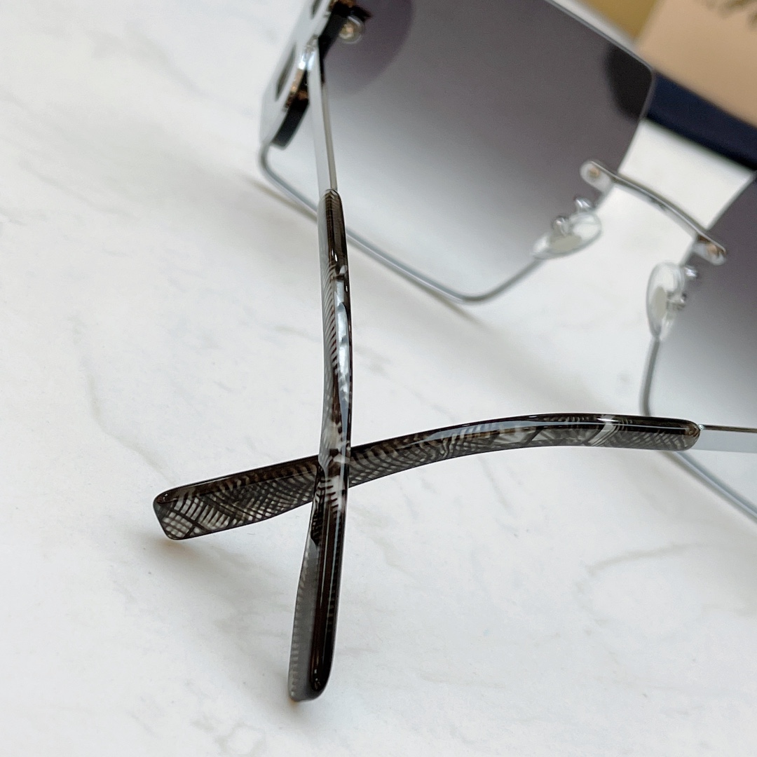 Balenciaga Sunglasses BE3131 - Image 3