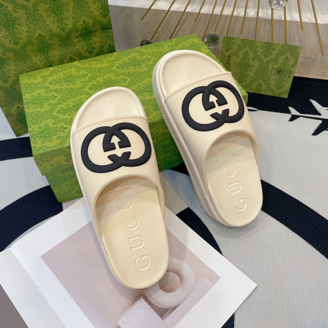 Gucci’s latest spring summer sandal flat-soled slippers collection D - Image 6
