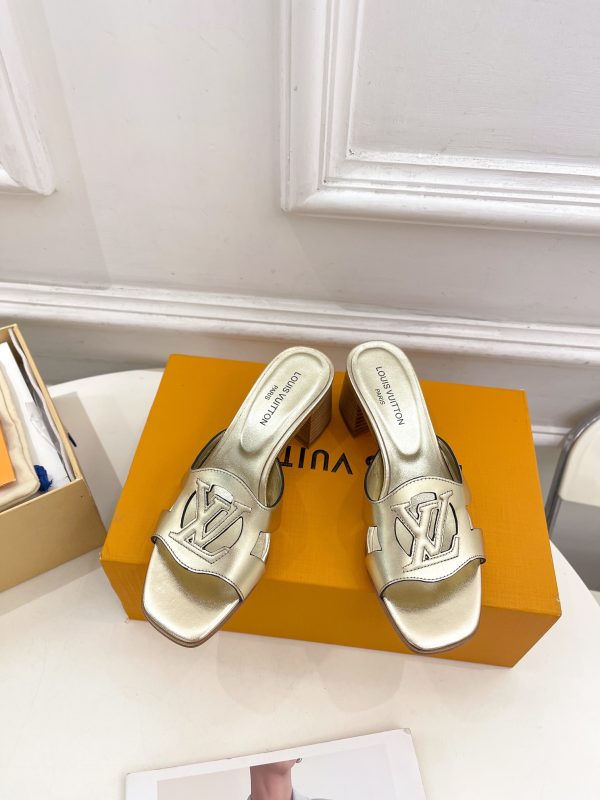 Louis Vuitton Spring Summer 2024 New Retro and Trendy Slippers G