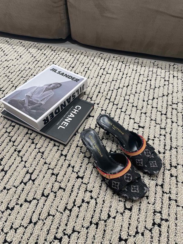 Louis Vuitton Spring Summer 2024 tannins heel slippers B