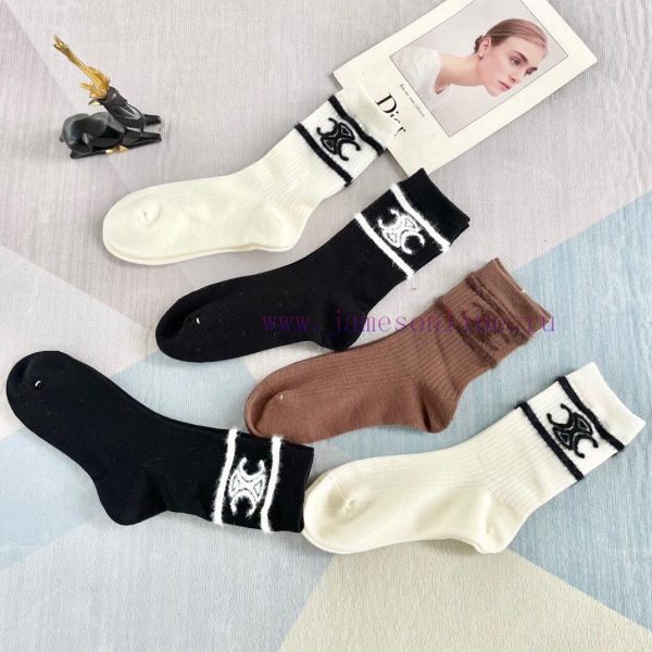 Comes with CELINE 2024 men's and women's new logos, classic stacking socks, and socks in a bietl9op1