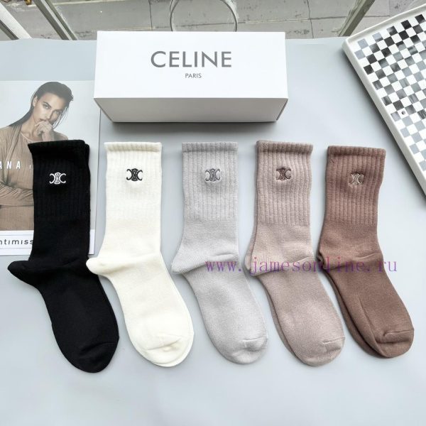Comes with a box of four pairs of CELINE, high-quality super popular cashmere high tube sock4zs5s953