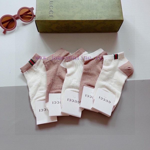Comes in a box of 5 pairsGucci's new short socks, made of pure cotton fabric, are a must-hav4ox8c4px