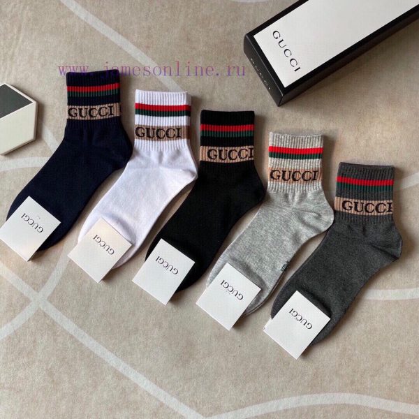 Gucci's new men's short tube socks from the big G brand come in a box of five pairs with redn2e7bikw