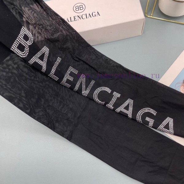 Comes with a box and a pair of BALENCIAGA official website's same style jumpsuit stockings, bmhrfv5c