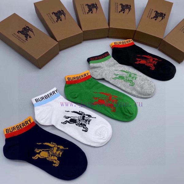 Comes with a box of five pairs of Burberry short socks, B Home synchronized socks, classic w6o61xz9i