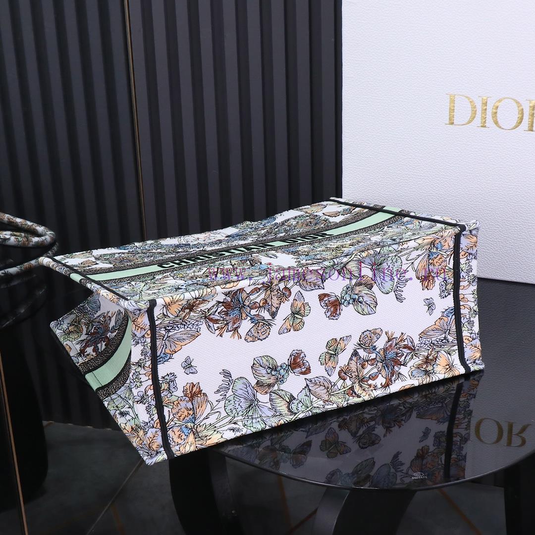 Large size spot goodsDior Tote's latest Christmas limited edition collection ?, Elegant and v0wqrh4p - Image 9