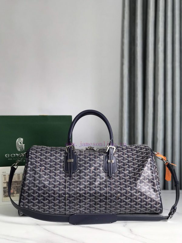 ? The Boston45 travel bag is made of Goyardine cotton linen canvas and Servon calf leather vru7gvxo