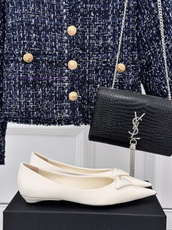 PRADA/PRADA Classic Spring/SummerTriangle logo sandals single shoe seriesThe simple design imawg1obe