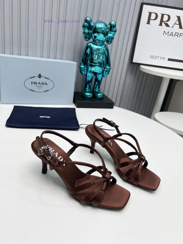 2024 SSS launches Prada's latest collection of long and short boots, sandals, single shoes, 5qjkshor