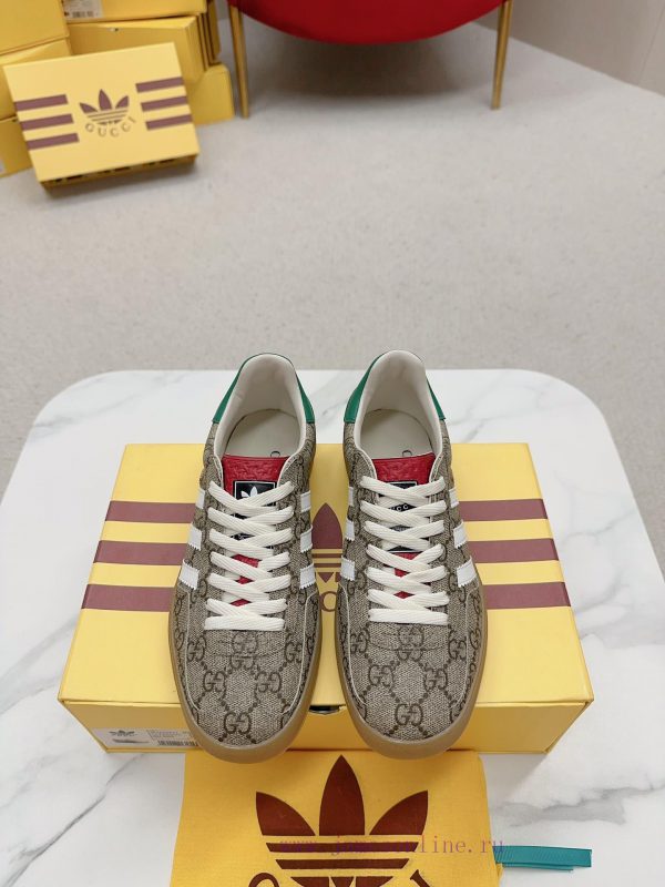 . The Guccix adidas Original cross-border collaboration German training sports shoe features0tmf8z9y