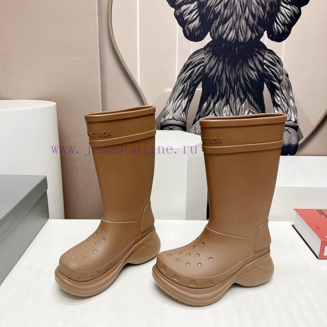 Top tierBALENCIAGA Paris Home 2023 vs Autumn/Winter New Rain Boots CollectionSponge cake thilou7rju6 - Image 4