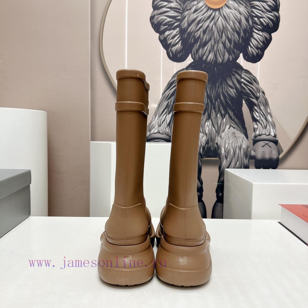 Top tierBALENCIAGA Paris Home 2023 vs Autumn/Winter New Rain Boots CollectionSponge cake thilou7rju6 - Image 9