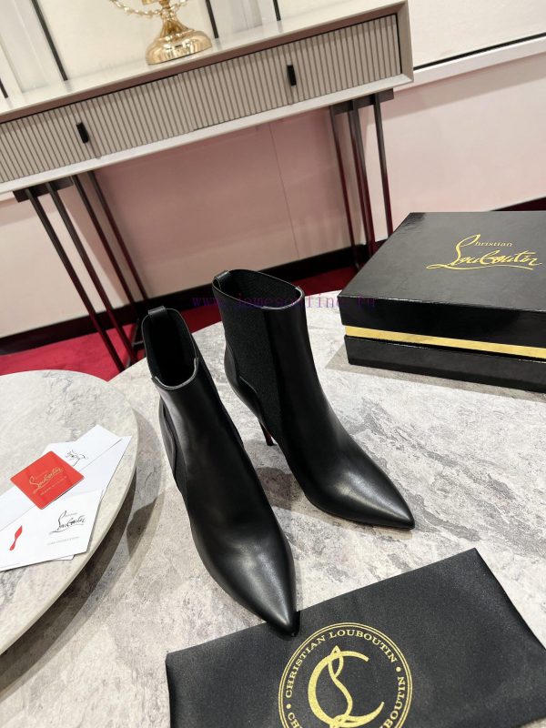 Generation level * ️The pointed design of Chelsea Chick Booty ankle boots highlights Maison ls8fldbu