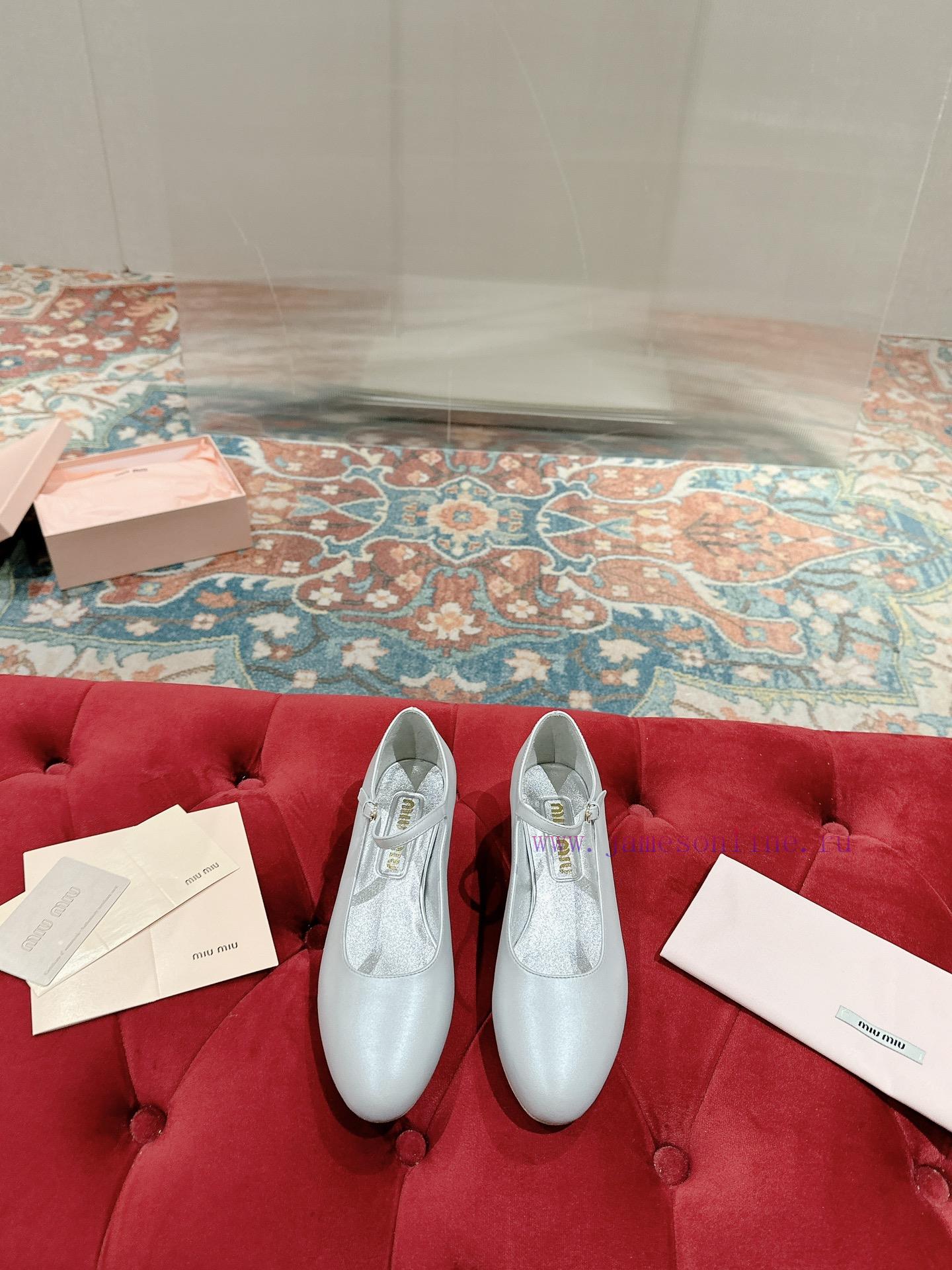 ️ Miu Miu 24 Early Spring Edition Upgraded Craftsmanship to Create Exquisite Products, Decovtom2nck - Image 2
