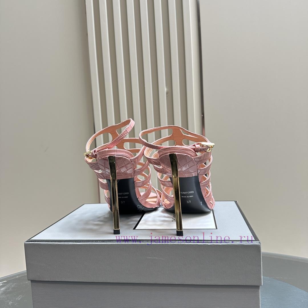 The mostIns hot series, Tomford metal texture decoration with empty high heels2024 Milan Fashqdrh8fw - Image 7