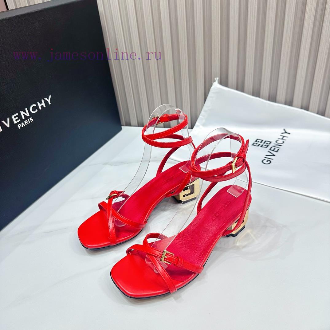 2024 SSS launches GIVENCHY spring/summer collection - the brand's iconic retro elegance cont2yzuiqbw - Image 3