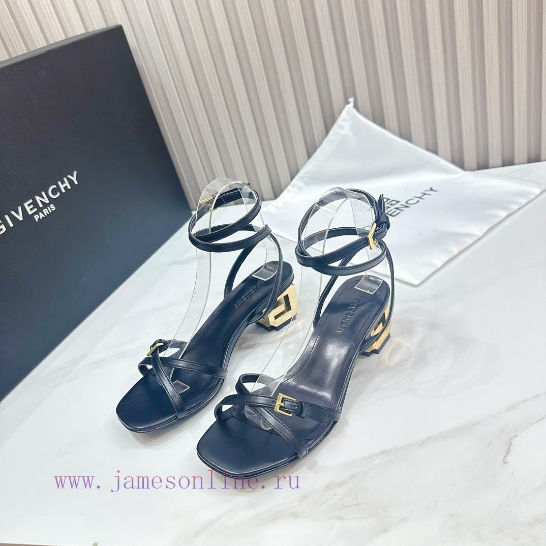 2024 SSS launches GIVENCHY spring/summer collection - the brand's iconic retro elegance cont8wp7ygks - Image 3