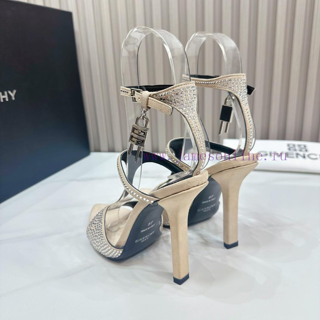 2024 SSS launches GIVENCHY spring/summer collection - the brand's iconic retro elegance conth0yzppe6 - Image 9