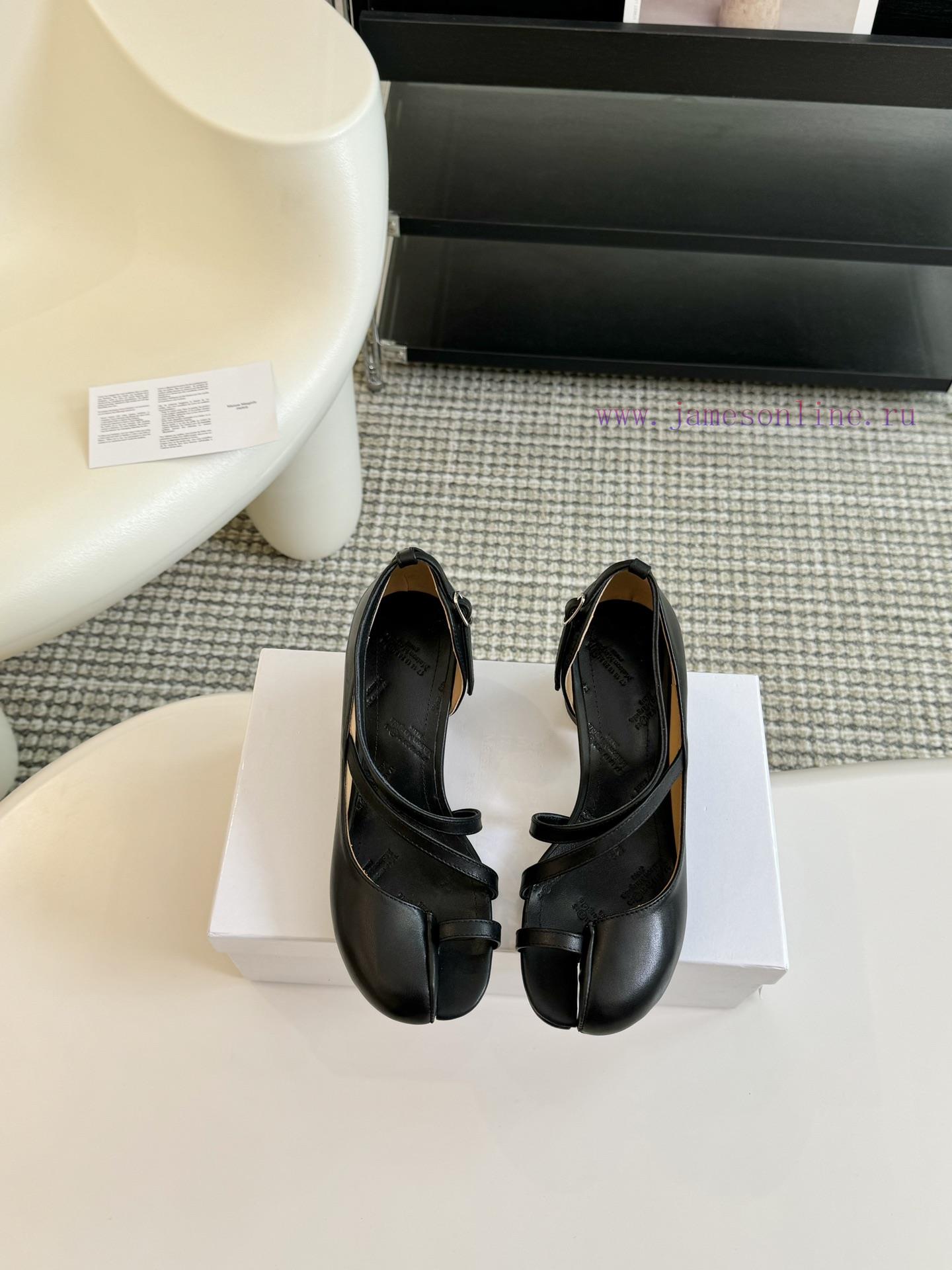 Maison Margiela MM6 Tabi Split Toe Shoes 2024 New Product Best Buyer Purchasing 11 Perfect Rrgwnwivg - Image 2