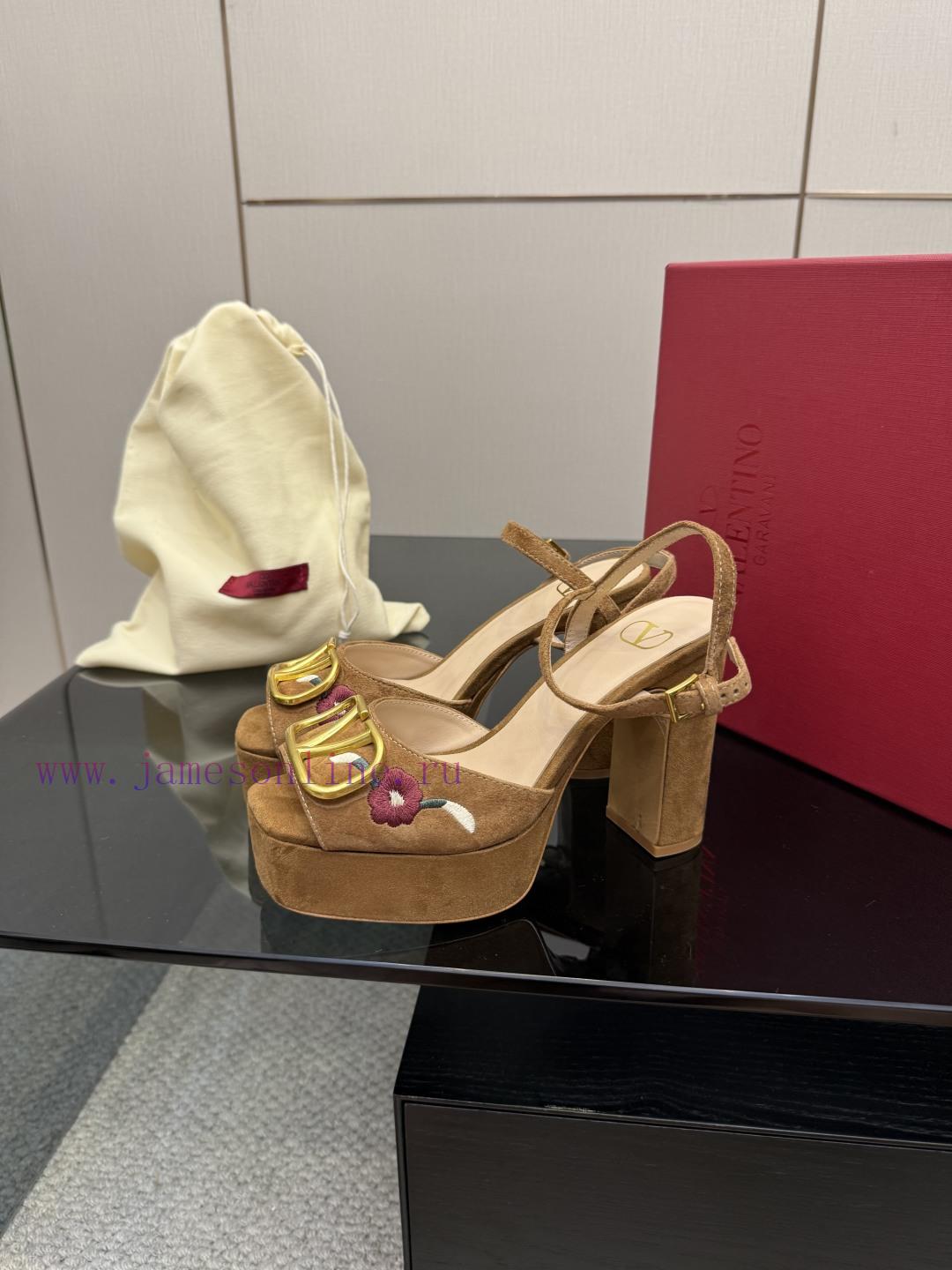 γκαλερι ντε μποτε αρωματα | 2025 Latest Water Platform SandalsThis Women's Open Toed Sandal Showcases Brand Heritage And Sh hzik10mz | δερμα νουμπουκ σε παπουτσια - Image 3