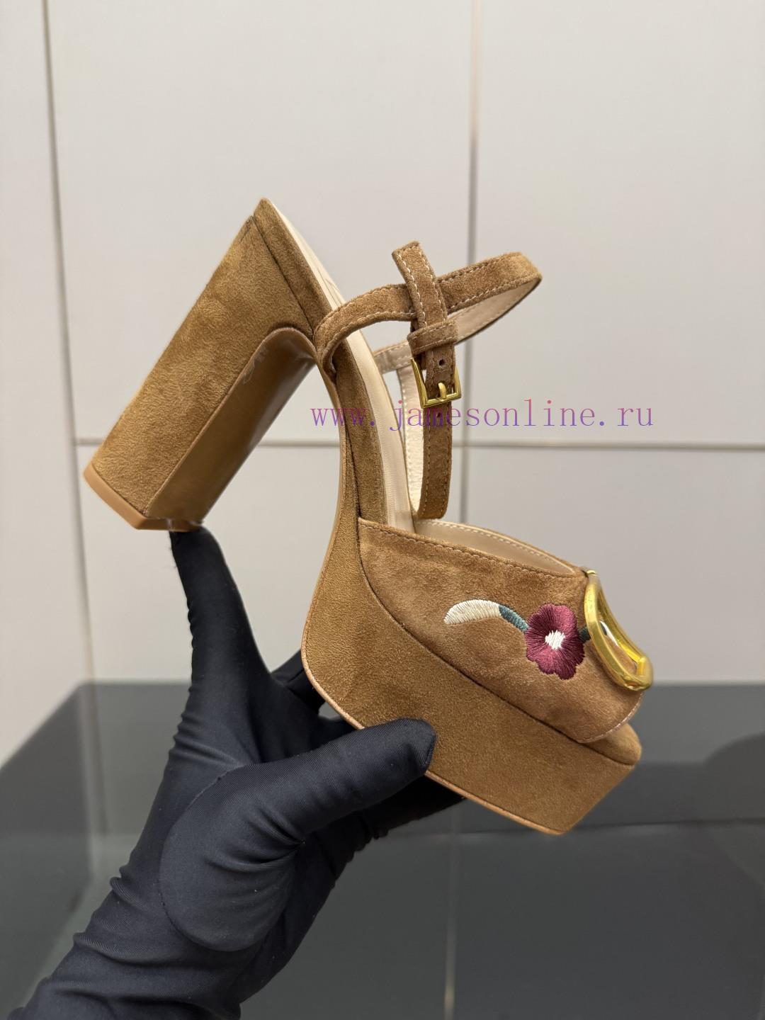 γκαλερι ντε μποτε αρωματα | 2025 Latest Water Platform SandalsThis Women's Open Toed Sandal Showcases Brand Heritage And Sh hzik10mz | δερμα νουμπουκ σε παπουτσια - Image 8