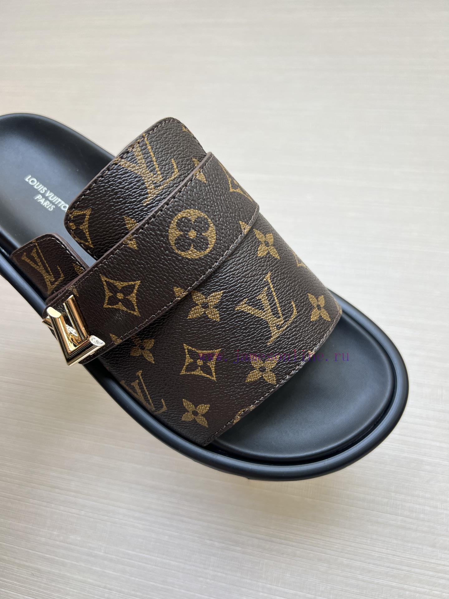 ασημι πεδιλα με κοντο ντακουνι | LOUIS VUITTON LV Printed Men's And Women's Slippers Are Popular On The Market. The Drawer Box P vaidql20 | atlanta footwear παπουτσια - Image 7
