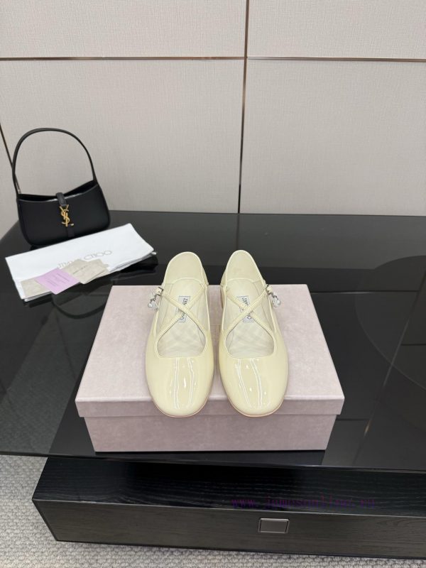adidas πέδιλα | Jimmy Choo | Jay Chou 25ss Flat Sole ShoesJC Home's Timeless Classic Minimalist DesignFull Of G ls44tkdu | πεδιλα 5 ευρω