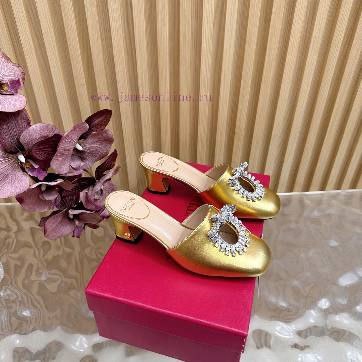 γαλάζιο πεδιλο | 2025 Fashion Show | Valentino Crystal Coarse Heel Half Dragged High Heel Sandals With Beautiful 1msxsw4o | intersport ορειβατικά μποτάκια - Image 2