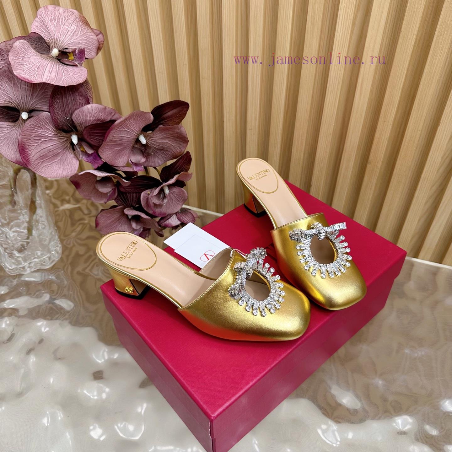 γαλάζιο πεδιλο | 2025 Fashion Show | Valentino Crystal Coarse Heel Half Dragged High Heel Sandals With Beautiful 1msxsw4o | intersport ορειβατικά μποτάκια - Image 4