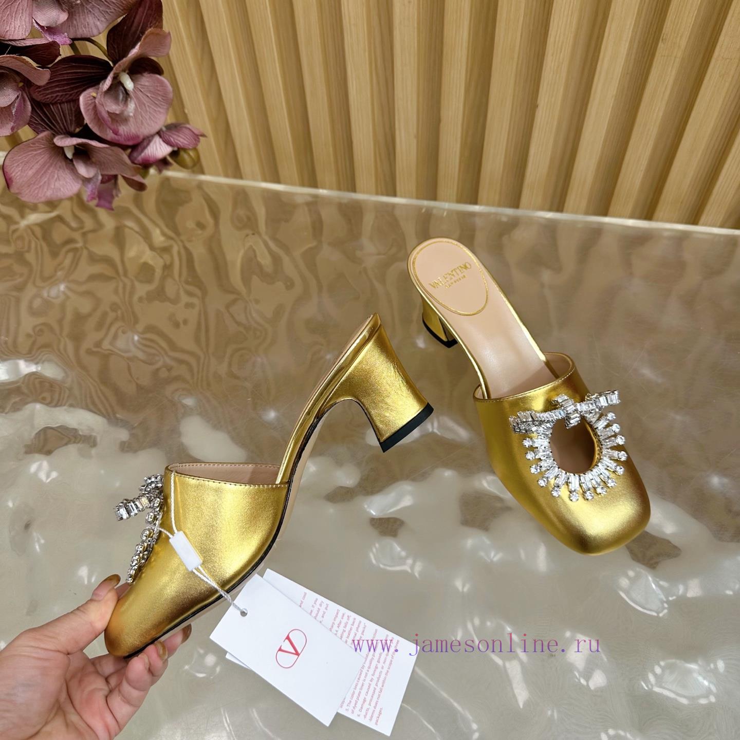 γαλάζιο πεδιλο | 2025 Fashion Show | Valentino Crystal Coarse Heel Half Dragged High Heel Sandals With Beautiful 1msxsw4o | intersport ορειβατικά μποτάκια - Image 8