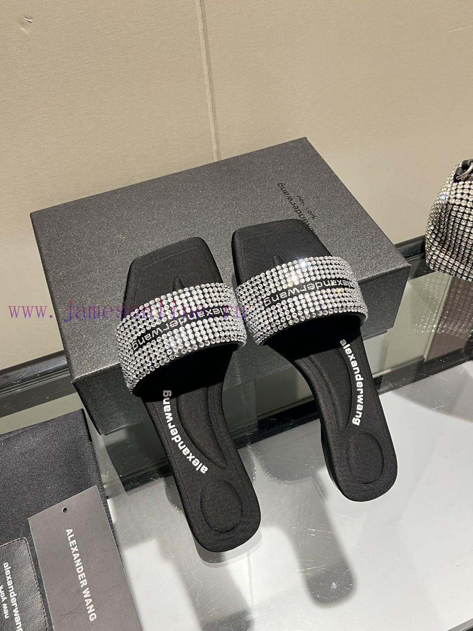 ανδρικα μποτακια χακι με γουνα | Alexander Wang's New Alexander Wang High-heeled Shoes Are A Luxury Item For Women. Alexander Wa 0ob15qfv | γαλοτσες αιγαλεω - Image 5